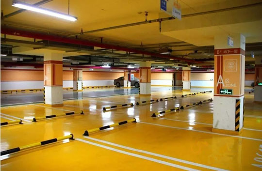 停車場(chǎng)地坪漆施工后出現(xiàn)色差的因素？